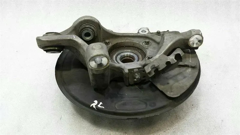 Mercedes GLC X253 Left Rear Hub A2133500141 Wheel Bearing Housing Rear Left