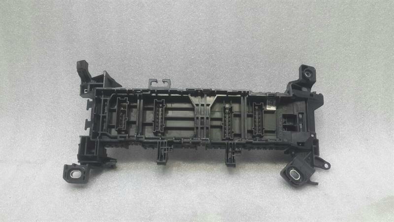 Mercedes A Class W176 Fuse Box A2465400340 Fuse Box OM651