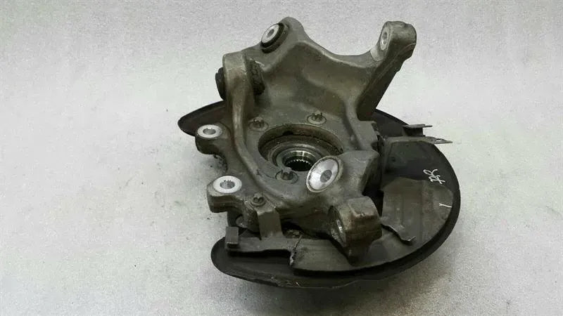 Mercedes GLC X253 Right Rear Hub A2133500241 Wheel Bearing Housing Rear Right