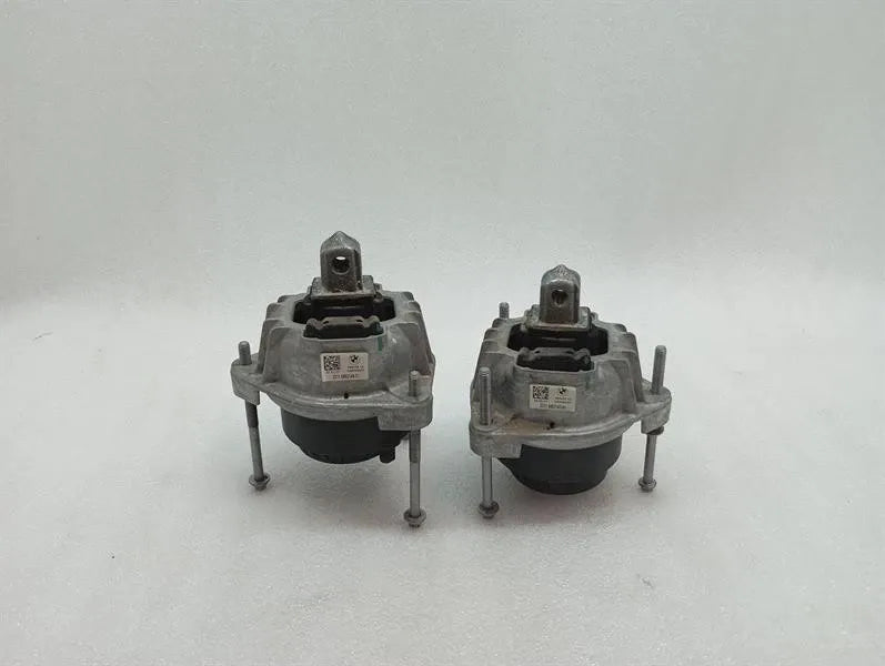 Rolls Royce Wraith RR5 COUPE Engine Mount Set 22116852148 SET Engine Mount V12-