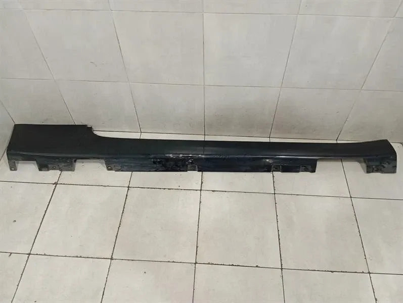 Rolls Royce Wraith RR5 Coupe right side skirt 51777368554 right side sill-