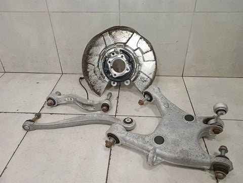 Rolls Royce Wraith RR5 Right Rear Hub 33326796498 Wheel Bearing Housing Rear Right -