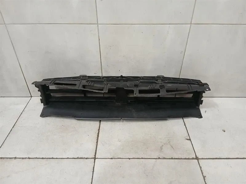 Porsche Macan 95B Front Grille 95B121635 Radiator Grille