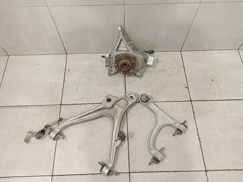 McLaren 600LT Spider Right Rear Hub 14BA024CP Wheel Bearing Housing Rear Right -