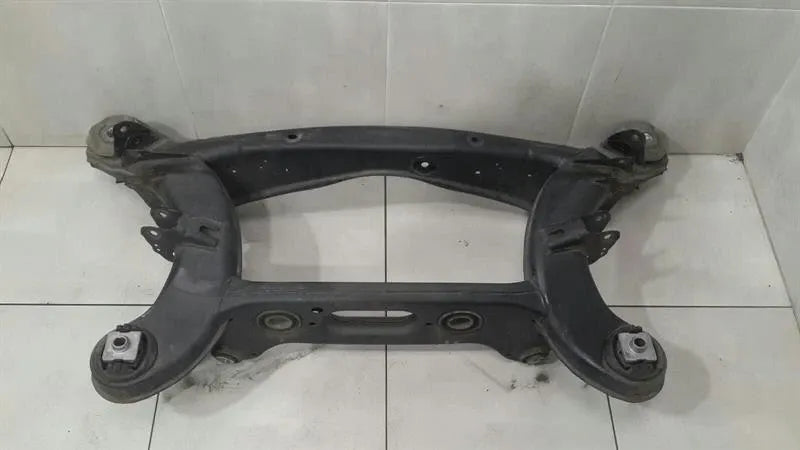 Mercedes C Class W205 Subframe Rear A2053507207 Axle Frame Rear Axle OM651-
