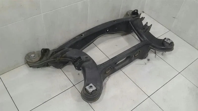 Mercedes C Class W205 Subframe Rear A2053507207 Axle Frame Rear Axle OM651-