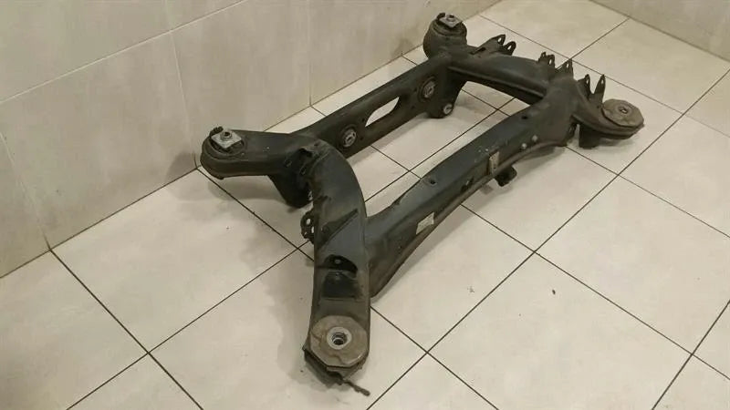 Mercedes C Class W205 Subframe Rear A2053507207 Axle Frame Rear Axle Frame-