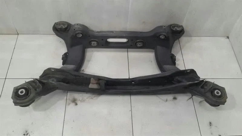 Mercedes C Class W205 Subframe Rear A2053507207 Axle Frame Rear Axle OM651-