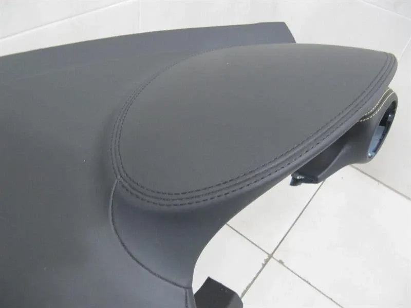 MERCEDES GT C190 GTR A1906800987 DASHBOARD NAPPA LEATHER RIGHT HAND DRIVE RHD-