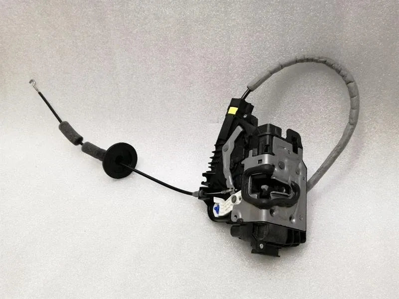 Mercedes GT C190 GTR door lock A1907203902 door lock RHD right-hand drive left-