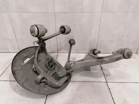 Mercedes GT C190 GTS S Right Front Hub A1903301601 Wheel Bearing Housing Front Right-