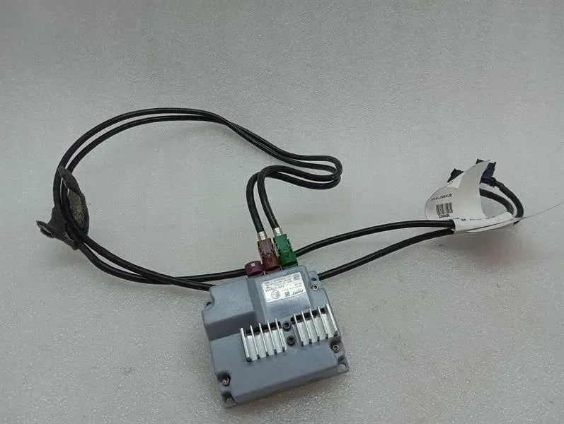 Ferrari GTC4 Lusso F151M USB Splitter Module 875005 ECU -