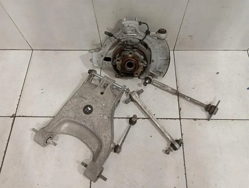 Ferrari California T F149 Left Rear Hub 294850 F12 GTC4 Rear Wheel Bearing Housing -
