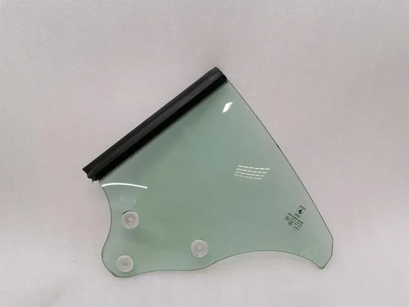 Ferrari California T F149 14-17 Left Rear 1/4 Glass 69876000 Screen 1/4 Rear LH-