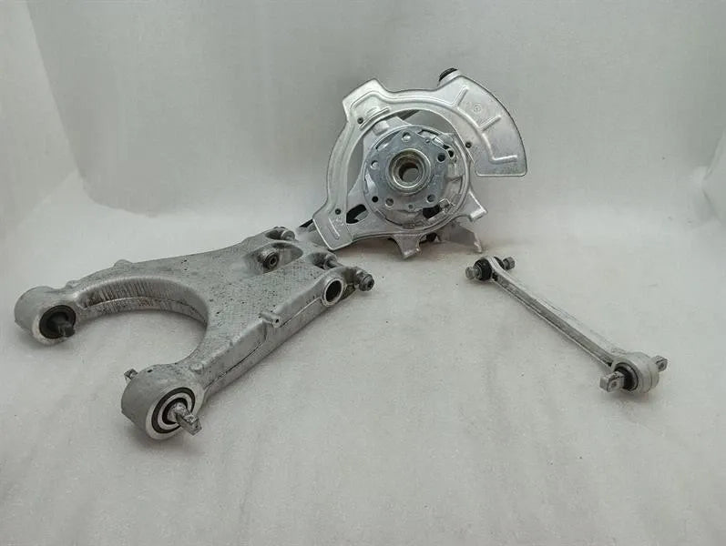 Ferrari 812 Superfast F152M Left Rear Hub 299933 Wheel Bearing Housing Rear Left -