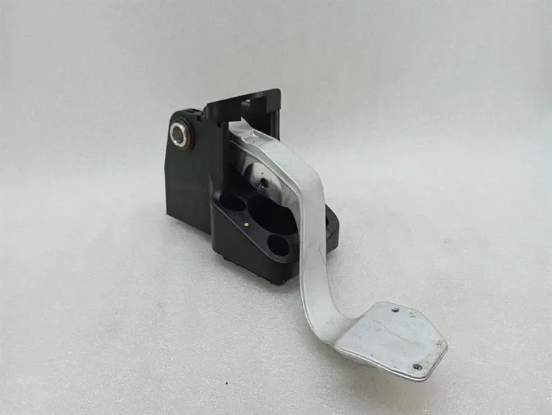 FERRARI 812 SUPERFAST F152M BRAKE PEDAL 261846 RIGHT HAND DRIVE RHD