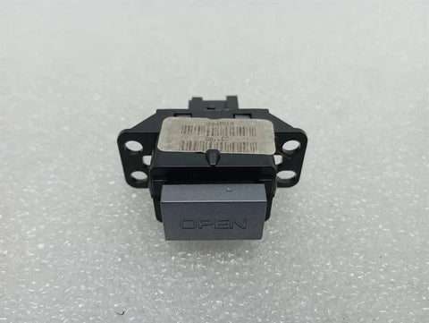 Ferrari GTC4 Lusso T 3.9 V8 F151M Switch 331188 Glovebox Switch -
