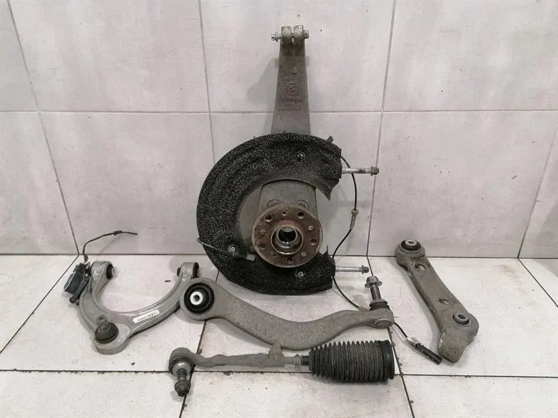 BMW 5 F90 M5 Left Front Hub 31107857011 Wheel Bearing Housing Front Left X-DRIVE AWD-