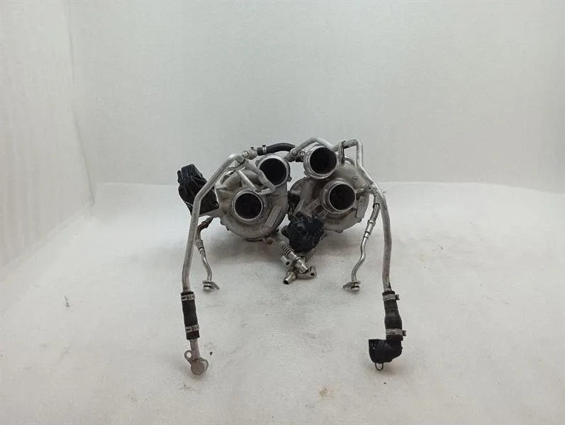 BMW 5 Series F90 G30 M5 Turbo Charger 7852372 Turbocharger SET OF 2