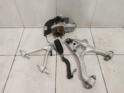 Chevrolet Corvette C7 Left Front Hub 84506878 Wheel Bearing Housing Front Left SET-