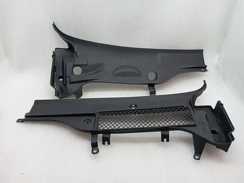 FERRARI 812 SUPERFAST F152M UNDERWINDSCREEN TRAY 89081000 RIGHT HAND DRIVE RHD