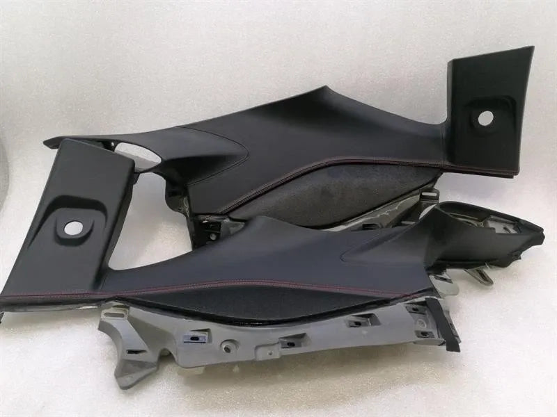 Ferrari 812 Superfast F152M Third Brake Light Leather Cover Set 89068900 Set-
