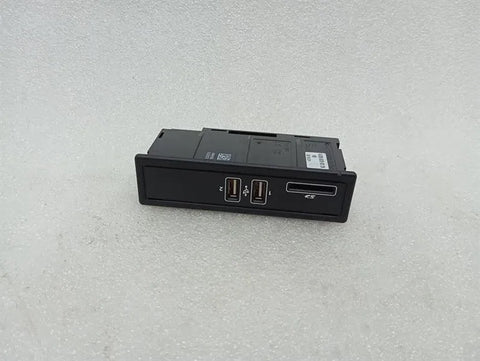 Aston Martin DBS SUPERLEGGERA AM7 18-24 USB module A2058200226 ECU -