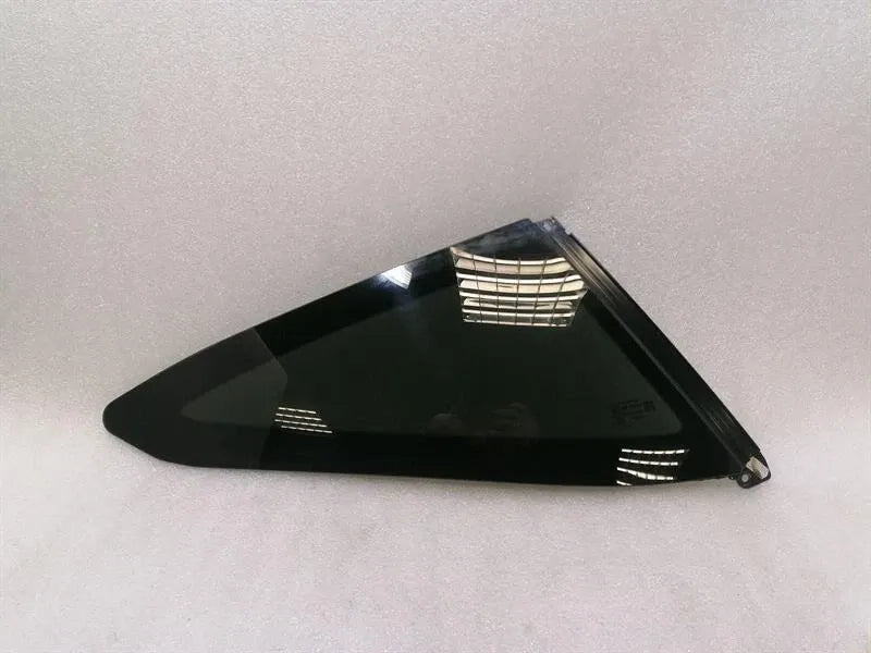 Aston Martin DBS AM7 Right Rear 1/4 Glass LY53-N29750-AA Door Panel 1/4 Rear RH-