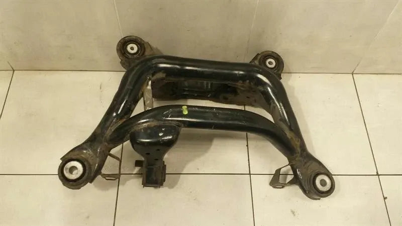BMW Z4 E89 Subframe Rear 6790963 Axle Frame Rear Axle 35i N54-