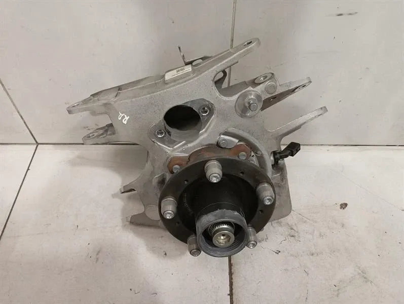 Porsche 911 991 GT3RS Mk1 Right Rear Hub 99133161281 Wheel Bearing Housing Rear Re -