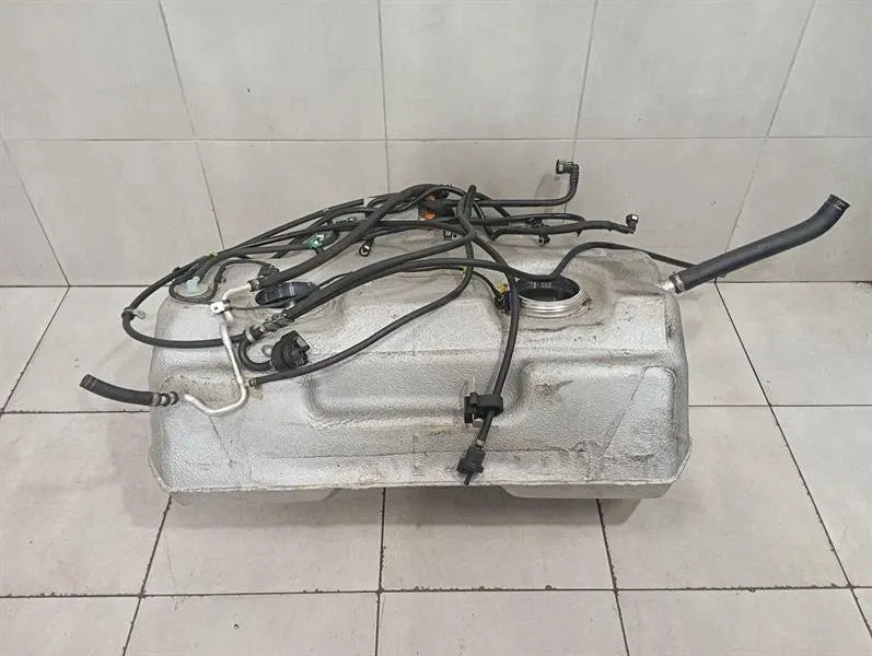 Ferrari 599 GTB F141 Fuel Tank 204318 Fuel Tank-