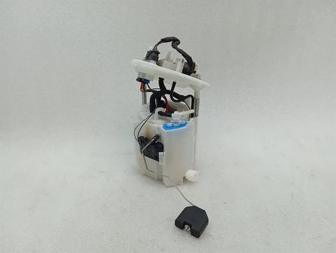Mercedes C Class W205 C63 AMG Fuel Pump Electric A2054708501 Fuel Pump -