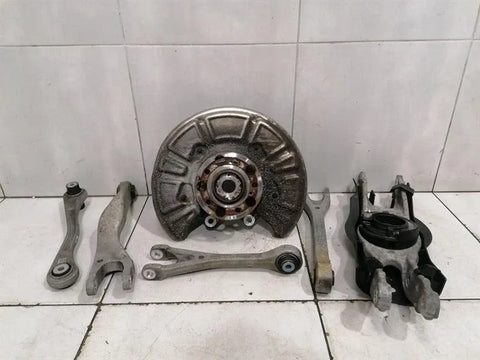 Mercedes C Class W205 Left Rear Hub A2053501514 Wheel Bearing Housing Rear Left -