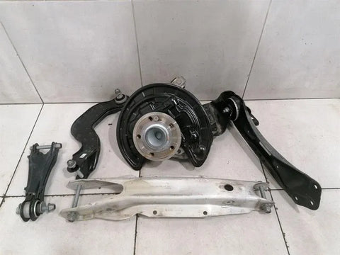 Mercedes GLB W247 Right Rear Hub A2473502400 Wheel Bearing Housing Rear Right -