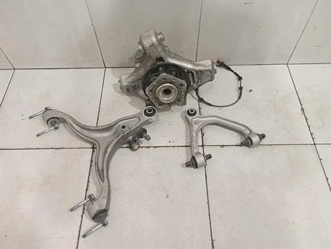 Ferrari 599 GTB F141 Left Rear Hub 220453 Wheel Bearing Housing Rear Li CCM SET-