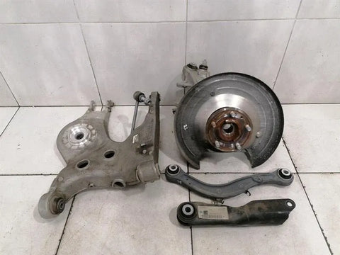 Range Rover Sport L494 Left Rear Hub LR043594 Wheel Bearing Housing Rear Left -