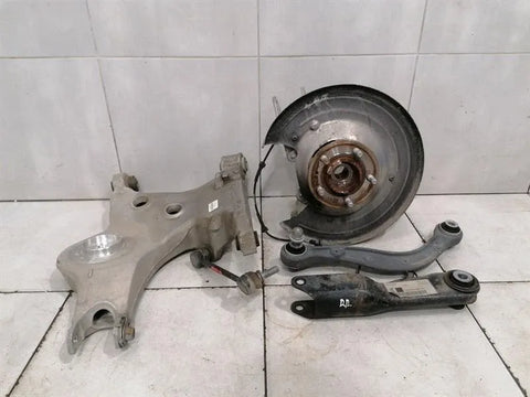 Range Rover Sport L494 Right Rear Hub LR043593 Wheel Bearing Housing Rear Re-