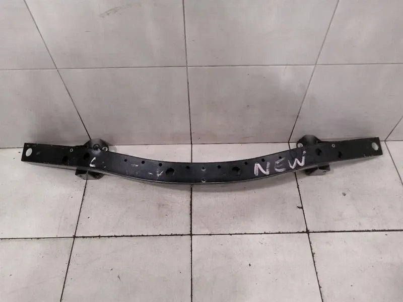 Maserati Ghibli M157 Front Bumper Beam 14-22 673010978 Front Bumper Carrier-