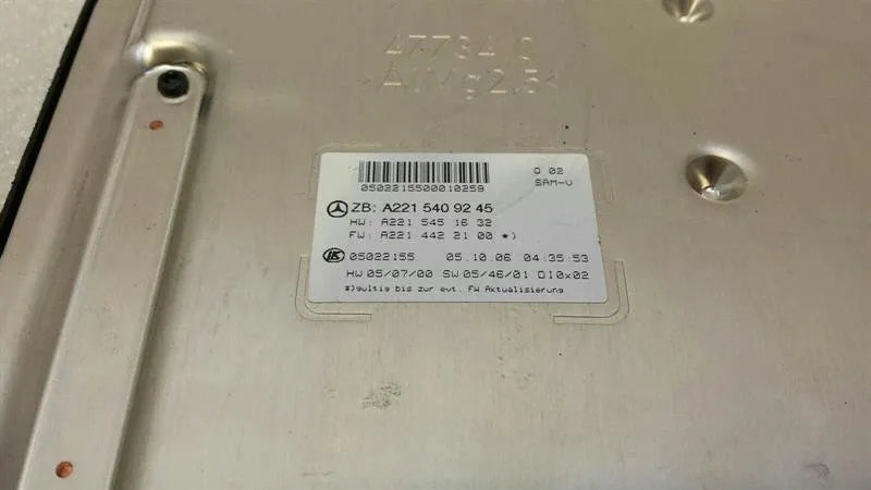 Mercedes S-Class W221 Electronic Module A2215409245 ECU SAM -