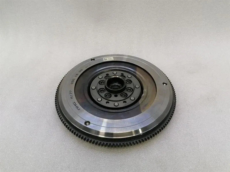 MERCEDES C63 AMG W205 Flywheel A1770301800 Flywheel M177 DCT-