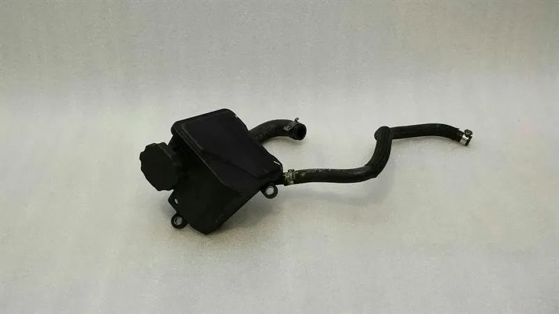 Mercedes CLS W219 Power Steering Fluid Reservoir A0004602283 Servo Oil Tank -