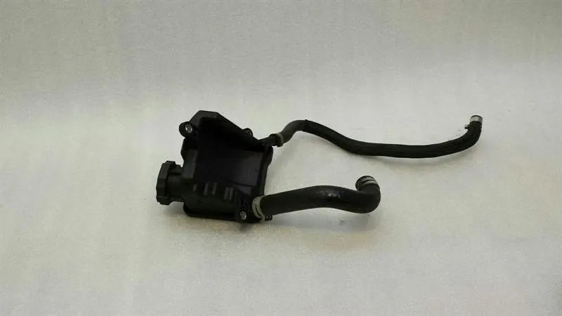 Mercedes CLS W219 Power Steering Fluid Reservoir A0004602283 Servo Oil Tank -
