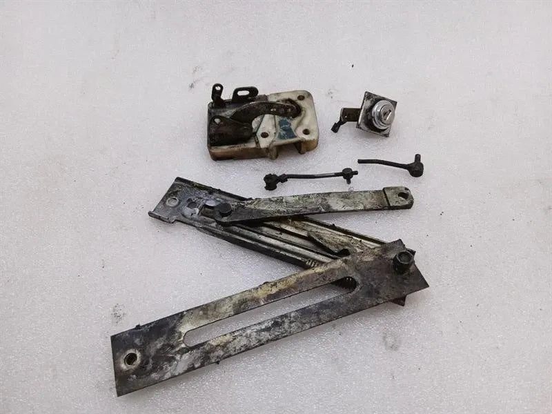 Aston Martin Vantage AM Series 3 1973-1978 Door Lock Door Lock -