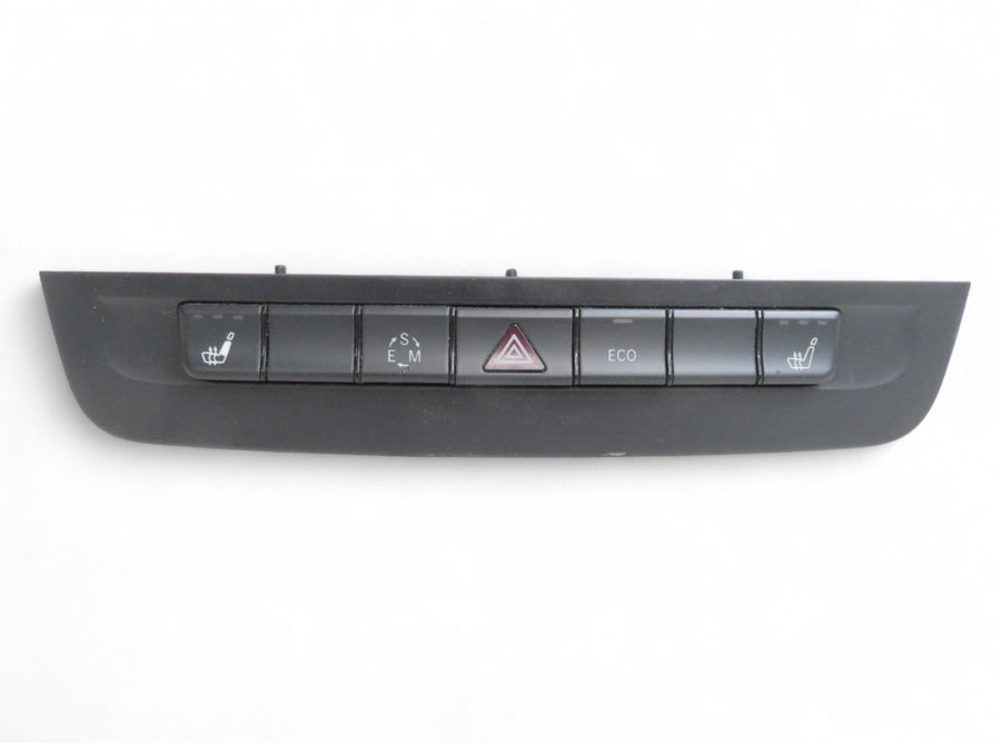 A2469055702 A24690557029107 A24690531029107 A2469053102 Hazard switch MERCEDES-BENZ CLA (C117, X117) (2013-2019)