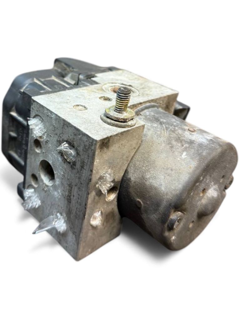 8E0611111 0265216411 0273004132 ABS hydraulic unit / pump VW PASSAT B5 (3B2) (1996-2000)