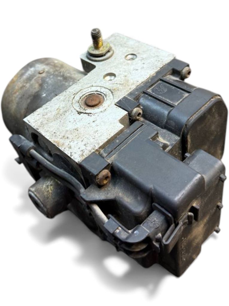 8E0611111 0265216411 0273004132 ABS hydraulic unit / pump VW PASSAT B5 (3B2) (1996-2000)