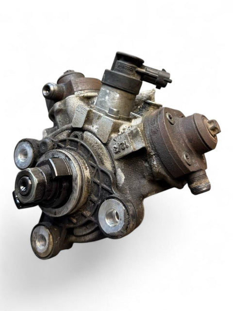 Fuel injection pump, diesel VOLVO XC60 I (2008-2017)