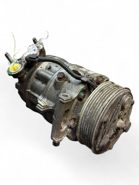 AC / aircon Compressor VOLVO V40 (2012-2019)
