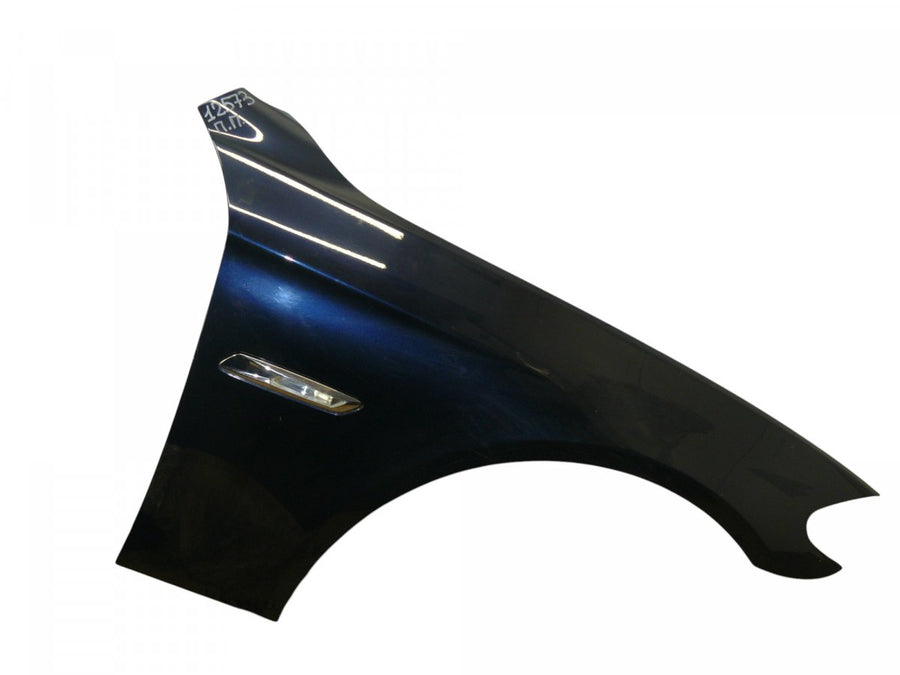 7248660 Fender Front Right BMW 5 (F10, F11) (2010-2017)