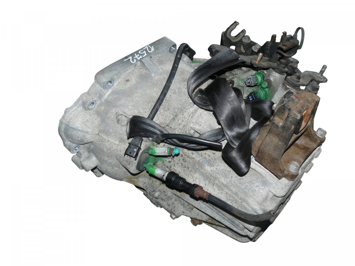 24310KMC M6CF2 Gearbox HYUNDAI i40 (VF) (2011-2019)